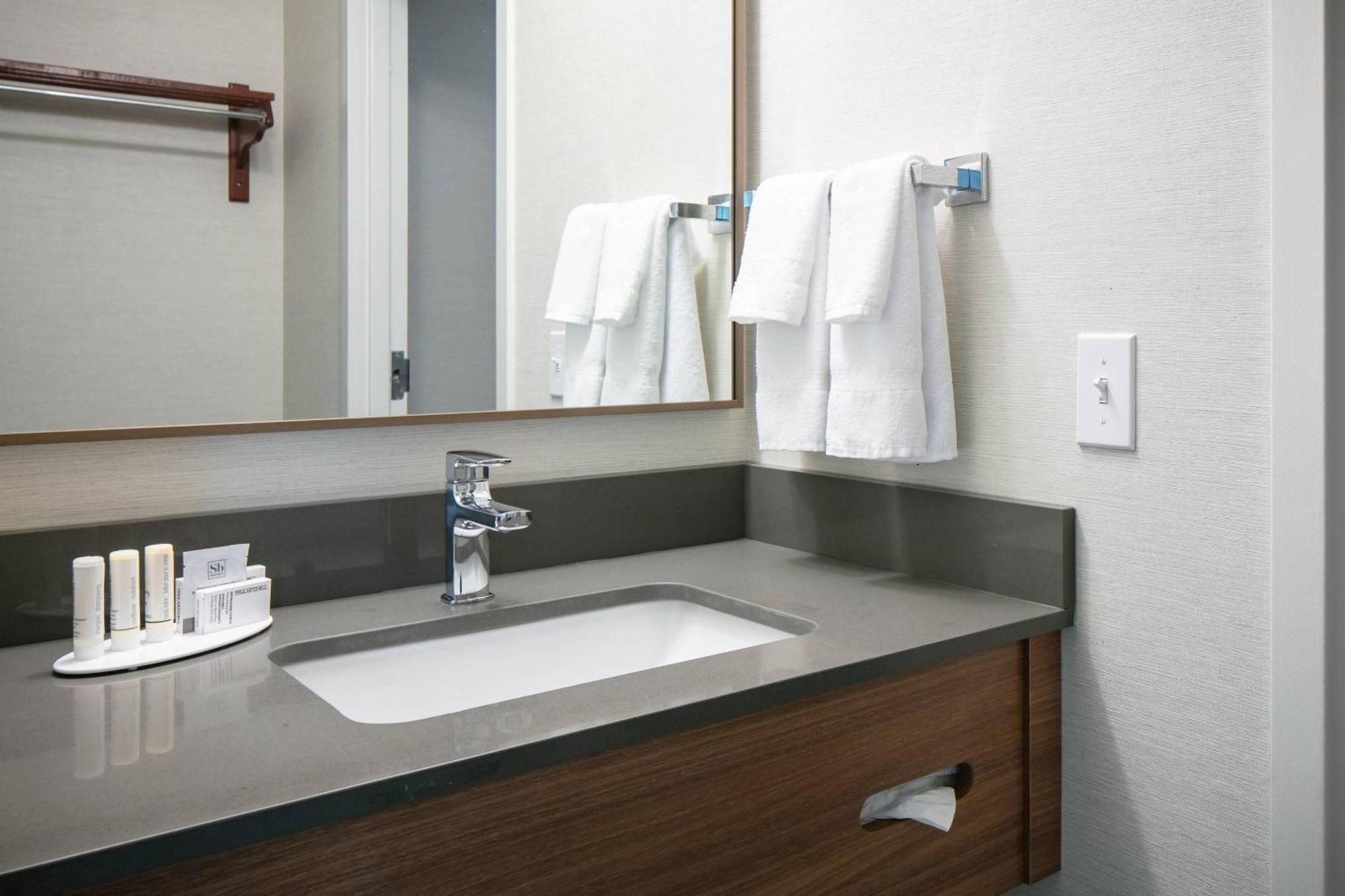 Fairfield Inn & Suites By Marriott Tulsa Central Eksteriør bilde