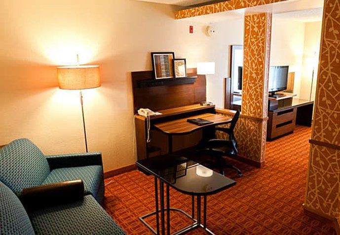 Fairfield Inn & Suites By Marriott Tulsa Central Rom bilde